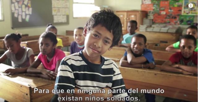 el-video-del-papa-ninos-soldado